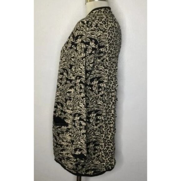 Chicos Women’s Cardigan Sweater Open Front Black Gold Animal Print Chicos Sz 0 - Picture 3 of 6
